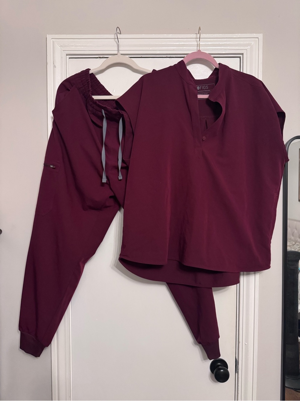 Figs Women's Burgundy XL Uman Jogger Pants and XL Rafaela Scrub Top Set